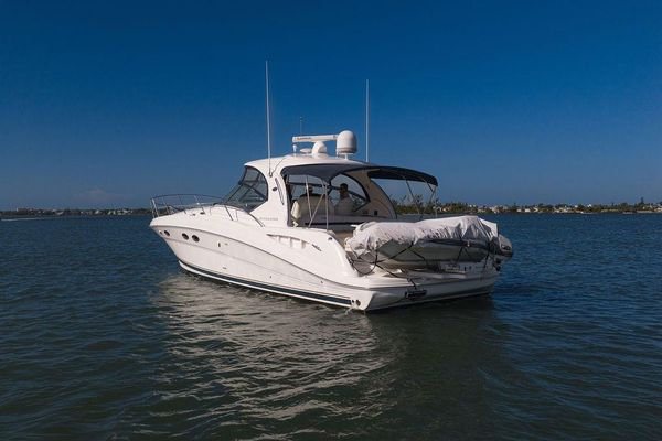 2005 Sea Ray 420 Sundancer image 16