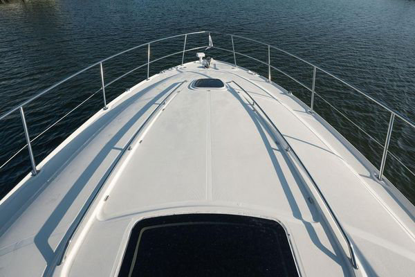 2005 Sea Ray 420 Sundancer image 20