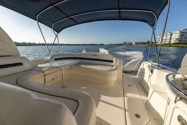 2005 Sea Ray 420 Sundancer image 25