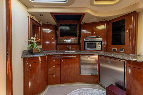 2005 Sea Ray 420 Sundancer image 30