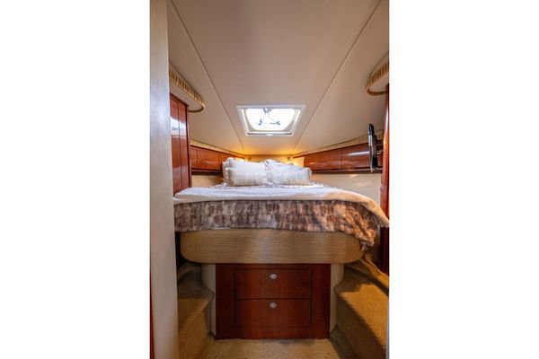 2005 Sea Ray 420 Sundancer image 39