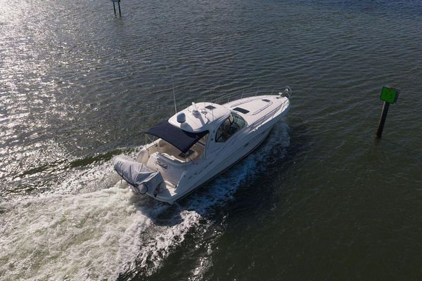 2005 Sea Ray 420 Sundancer image 5