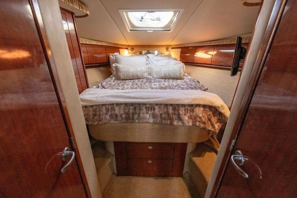 2005 Sea Ray 420 Sundancer image 47