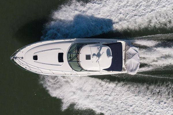 2005 Sea Ray 420 Sundancer image 6