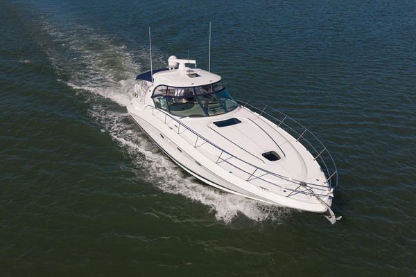 2005 Sea Ray 420 Sundancer image 9