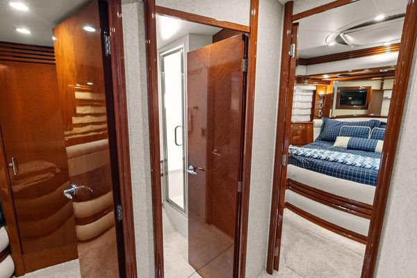 2005 Marquis 65 Motor Yacht image 17