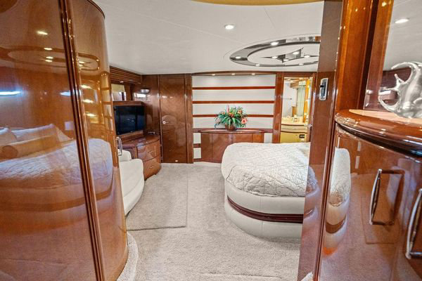 2005 Marquis 65 Motor Yacht image 22