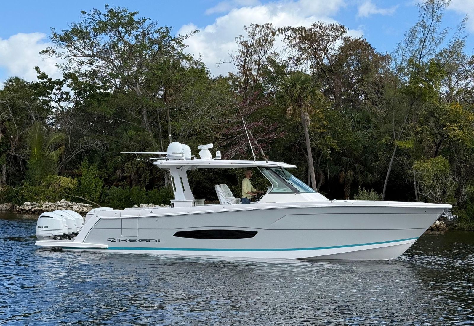 2020 Regal 38 SAV — Fort Lauderdale, FL