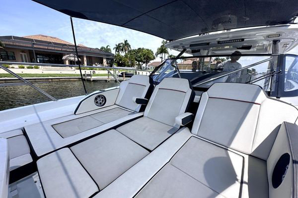 2022 Jeanneau Leader 12.5 WA image 7