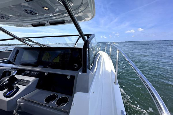2022 Jeanneau Leader 12.5 WA image 10