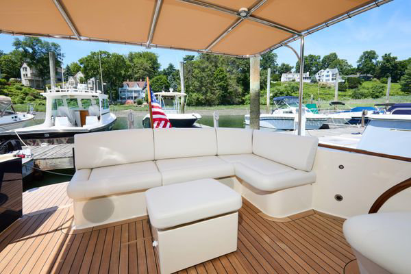 2027 Palm Beach Motor Yachts PB42 image 11