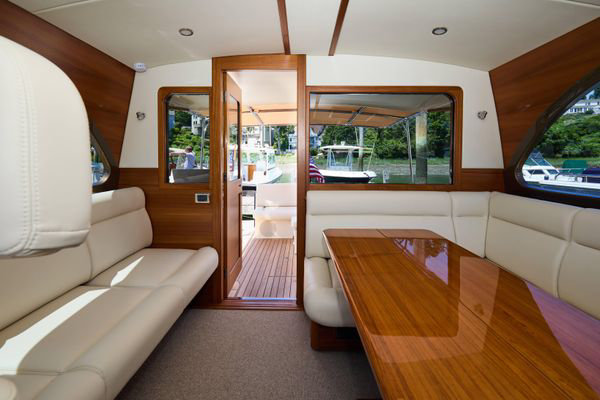 2027 Palm Beach Motor Yachts PB42 image 12