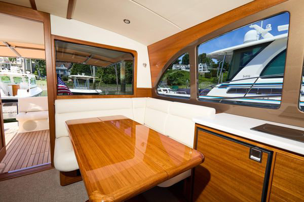 2027 Palm Beach Motor Yachts PB42 image 20