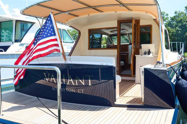 2027 Palm Beach Motor Yachts PB42 image 4