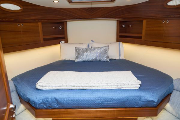 2027 Palm Beach Motor Yachts PB42 image 33