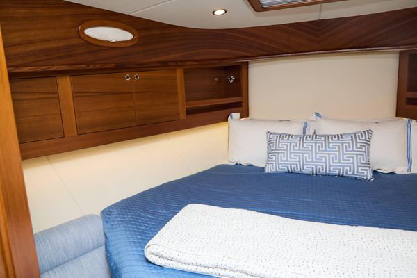 2027 Palm Beach Motor Yachts PB42 image 34