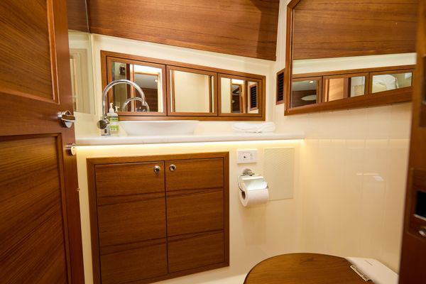 2027 Palm Beach Motor Yachts PB42 image 41