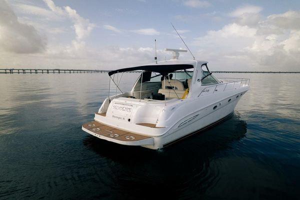 2003 Sea Ray Sundancer 460 image 2