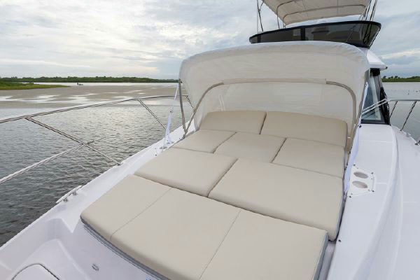 2022 Regal 42 XO image 9