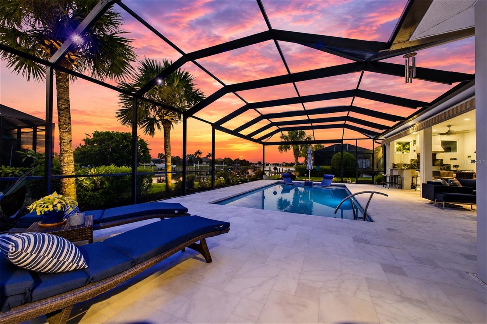 Waterfront Luxury Living in Guard-Gated Tidewater Preserve — BRADENTON