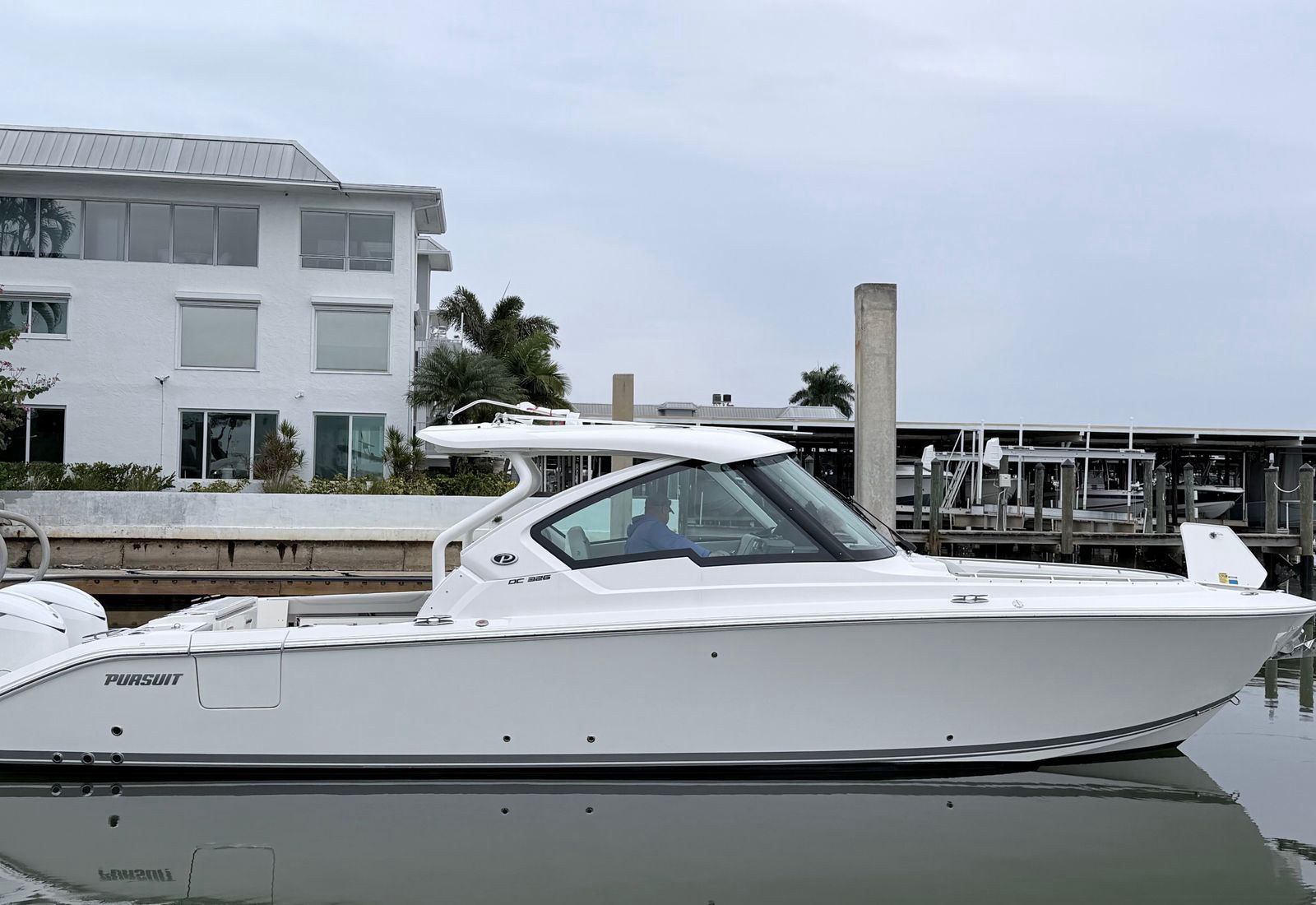 2025 Pursuit DC 326 Dual Console — Florida Gulf Coast