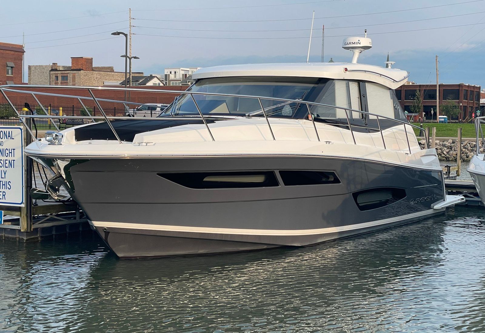 2022 Regal 38 Grande Coupe — Florida Gulf Coast