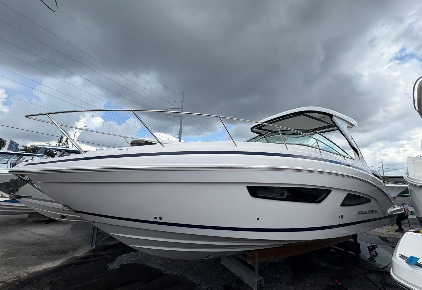2026 Regal 33 XO — Florida Gulf Coast