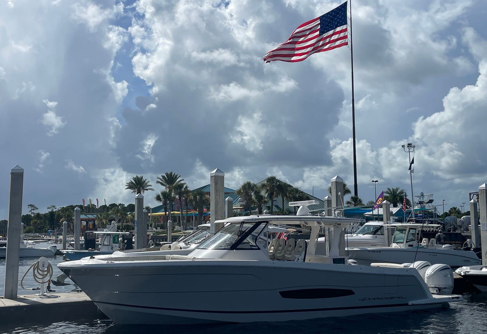 2023 Regal 38 SAV — Destin, FL