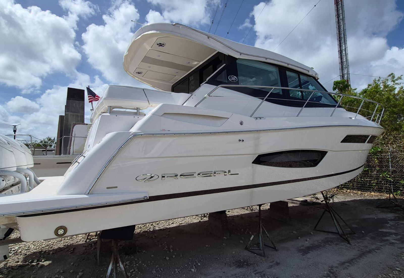 2026 Regal 38 XO — Florida Gulf Coast