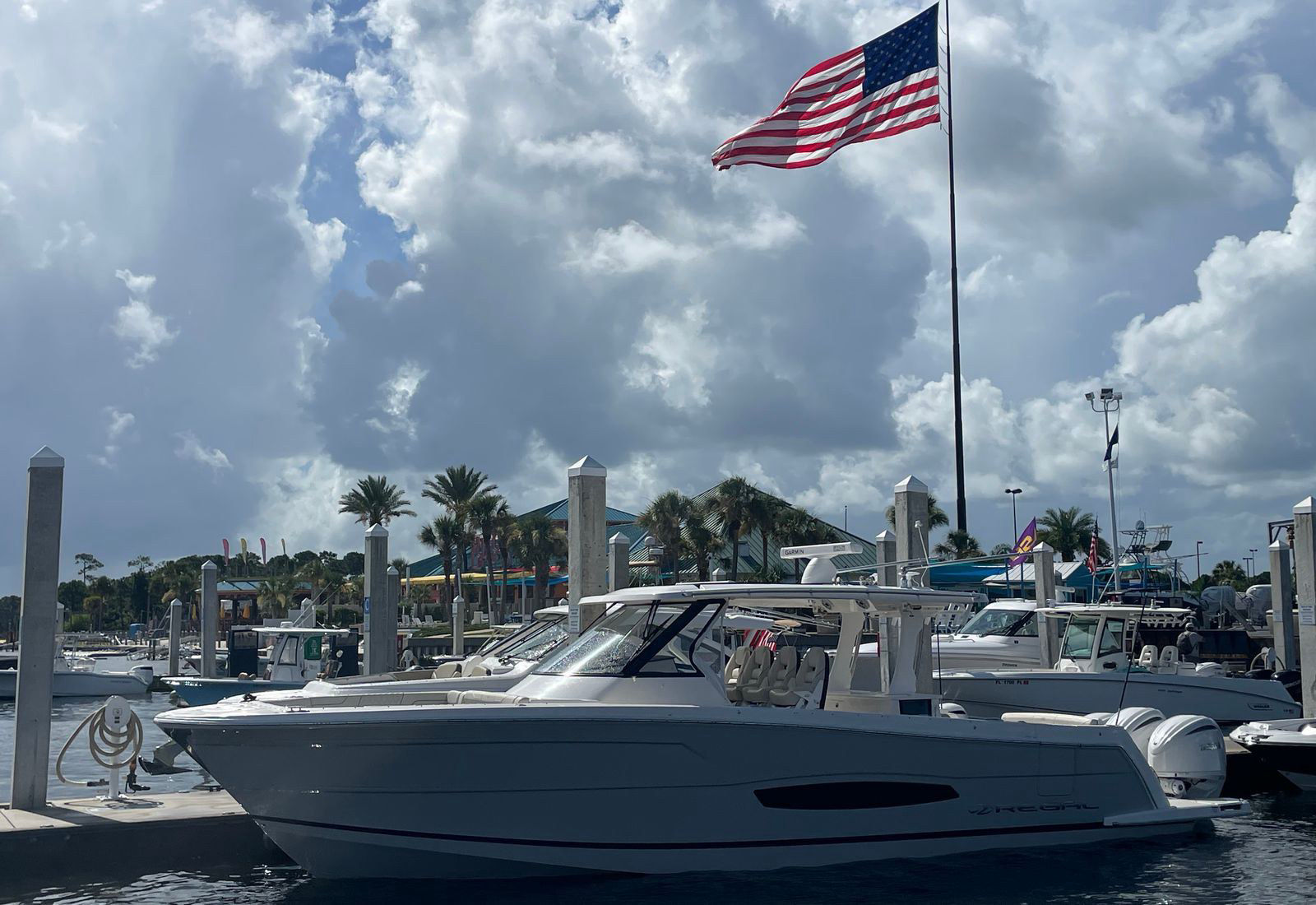2023 Regal 38 SAV — Florida Gulf Coast